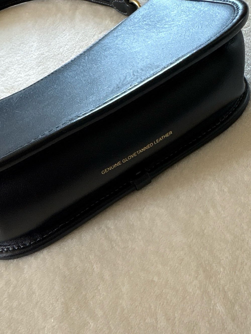 Coach Black Swinger Bag with Gold Hardware - Picture 3 of 6